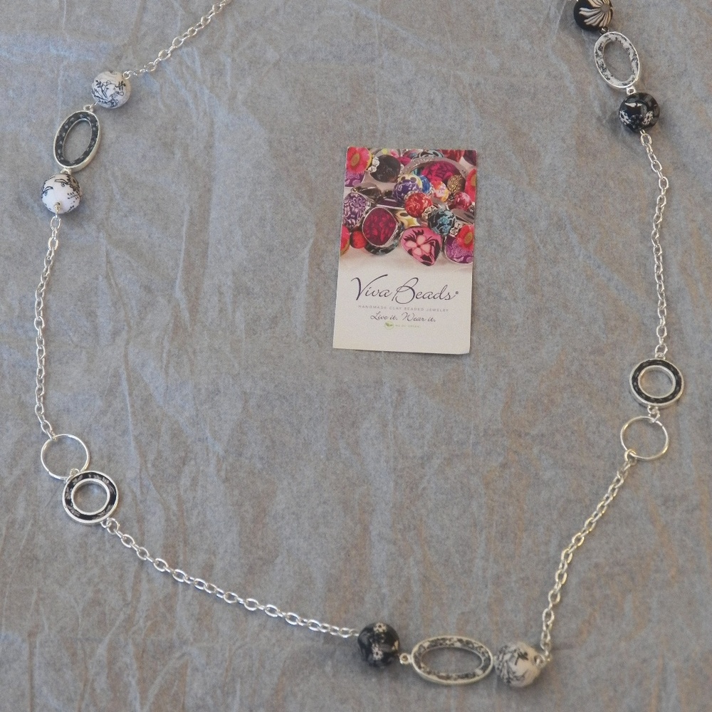 Viva Beads 36 Necklace